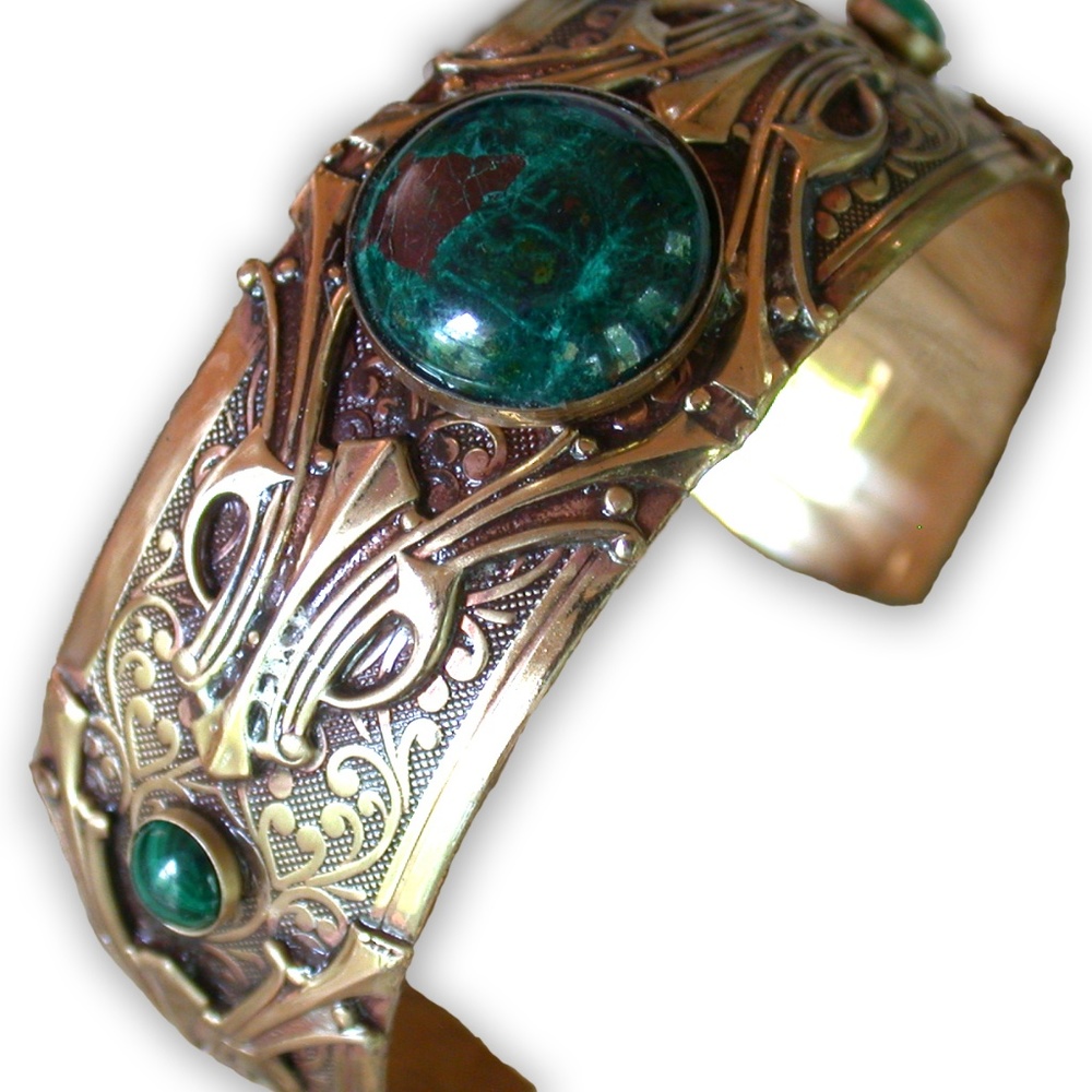 Hand Polished Antique Brass Art Deco Motif Cuff